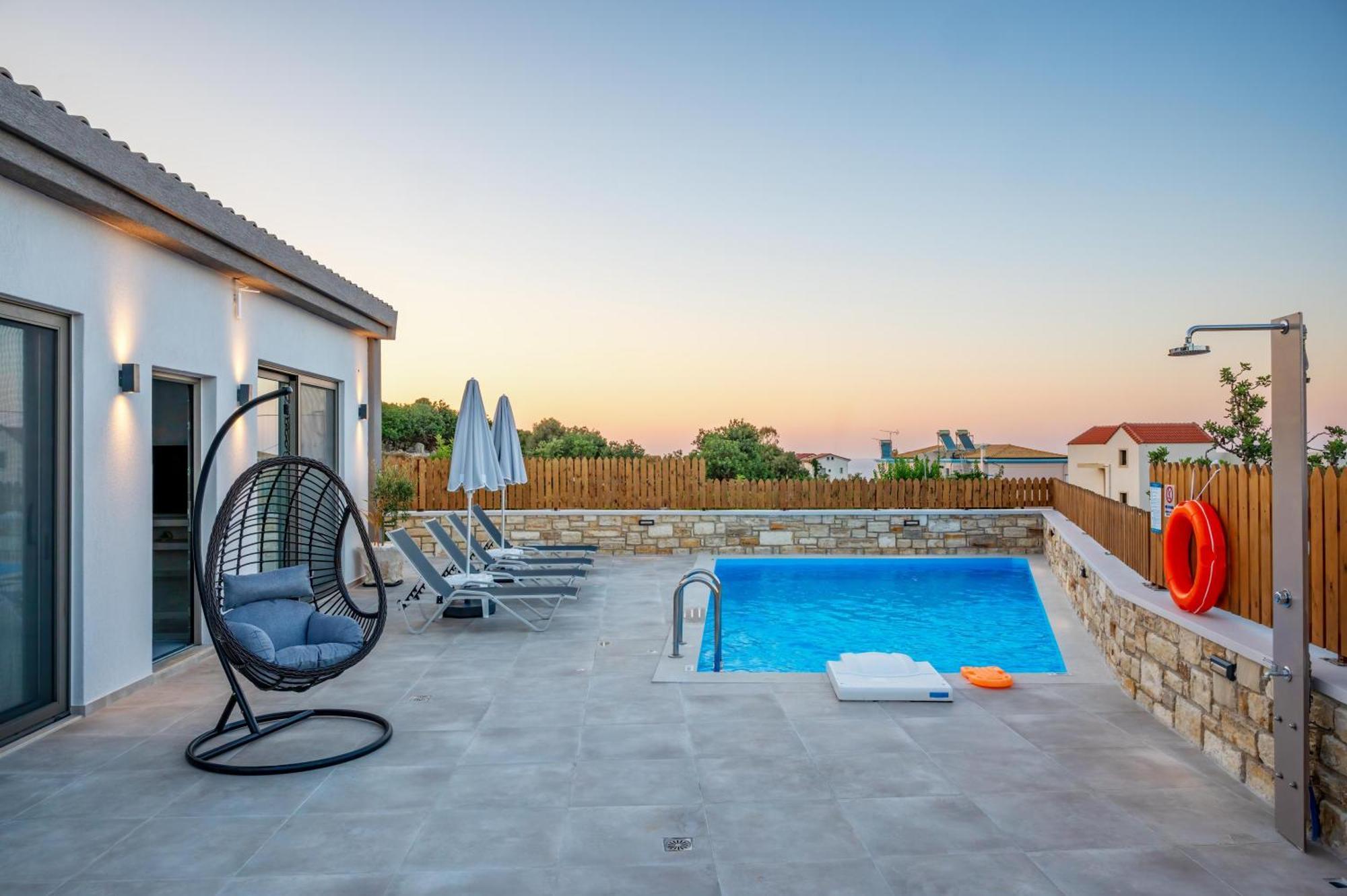 Halaro Villa Gerani  Exterior photo