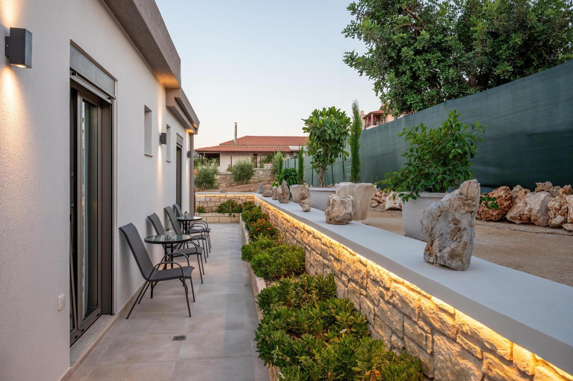 Halaro Villa Gerani  Exterior photo