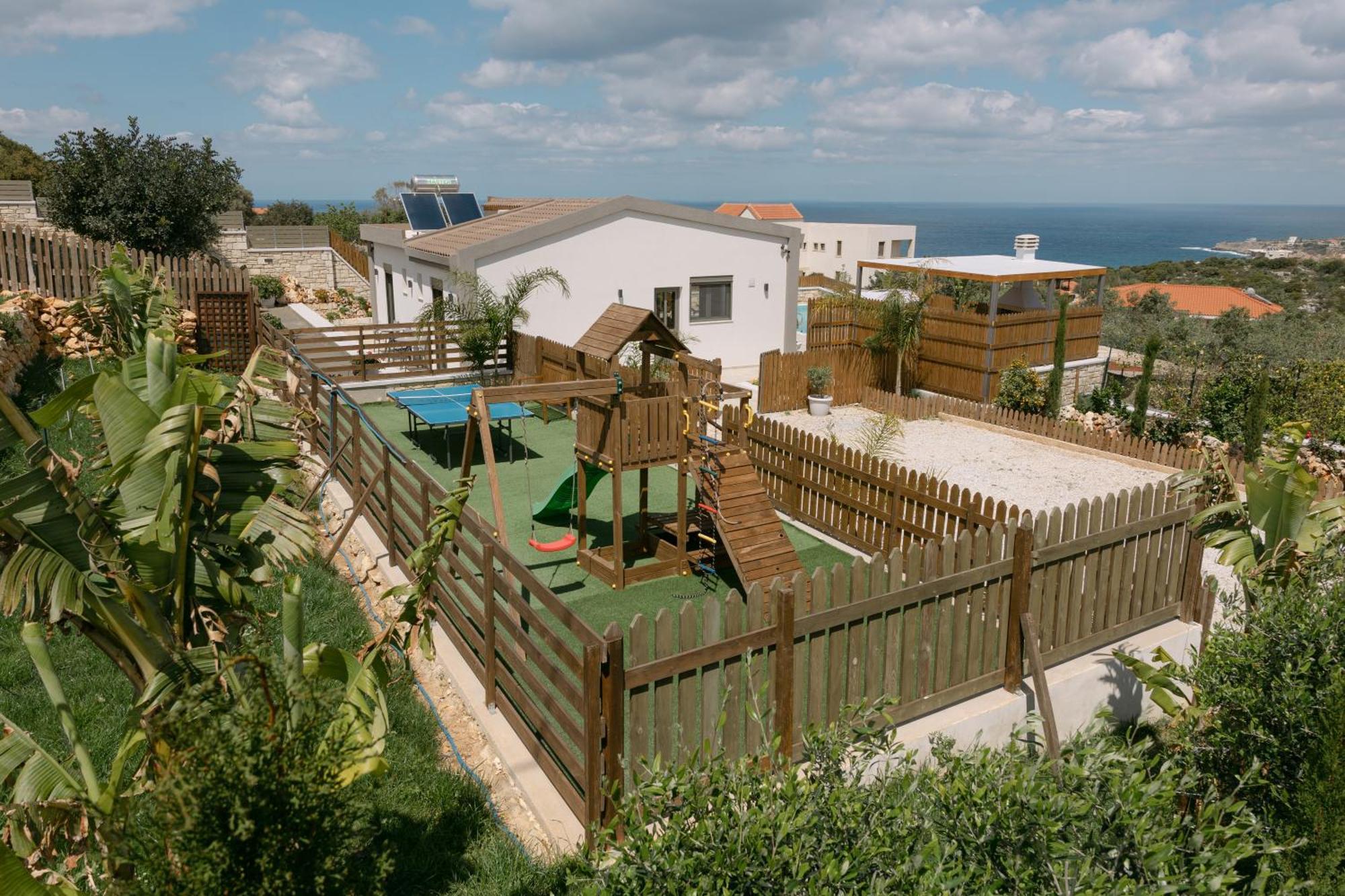 Halaro Villa Gerani  Exterior photo