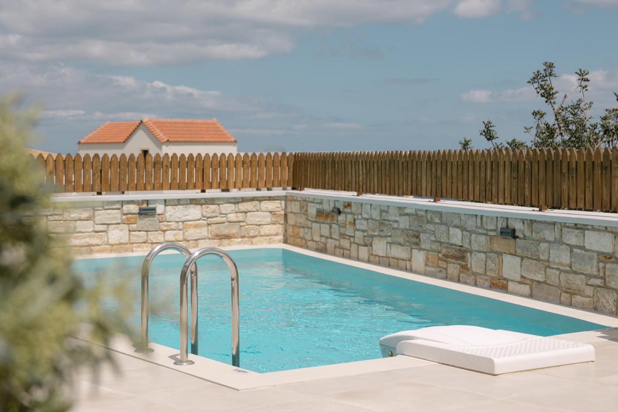 Halaro Villa Gerani  Exterior photo